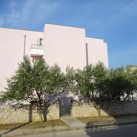 Апартаменты Nora *