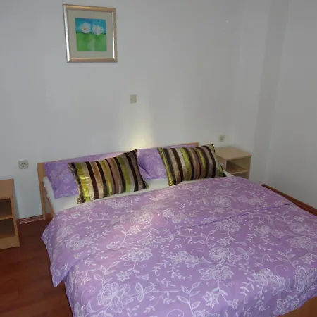 Apartament Nora *
