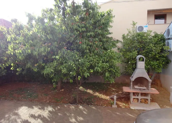 Апартаменты Nora Задар