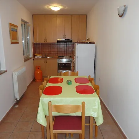 Apartment Nora *