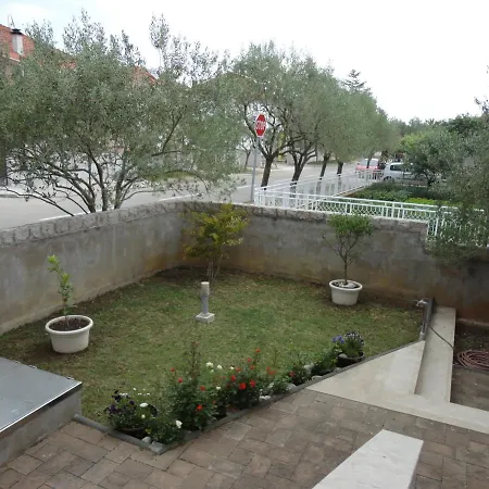 Apartman Nora