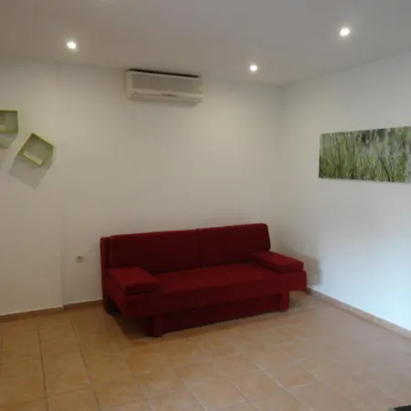 Nora Apartman Zára